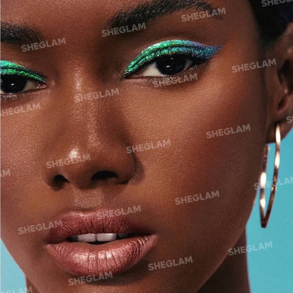 SHEGLAM Stay Wild Jelly Glitter - Peacock  Shiny Eyeshadow Gel Highlight Sequins - Picture 2 of 4